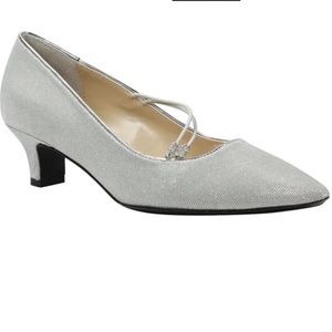 J Renee Silver Glitter Fabric Pointed Toe Pump